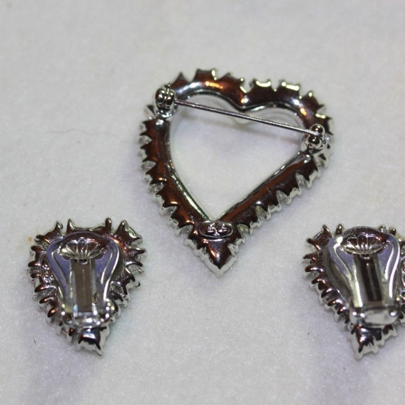 SC Blue Glass Rhinestone Heart  Pin Brooch & Clip - Picture 2 of 3